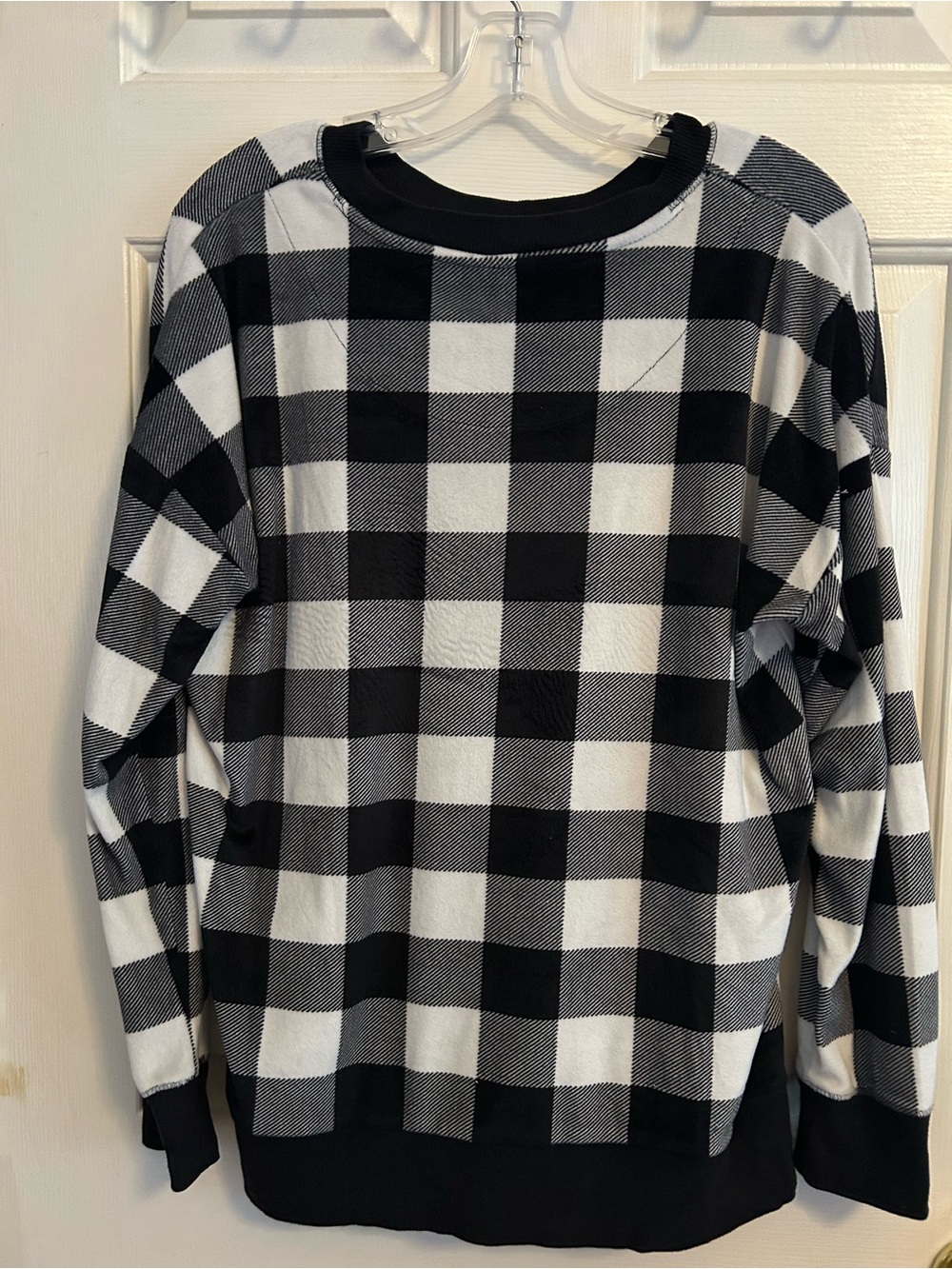 Women’s Black & White Buffalo Check super soft pullover